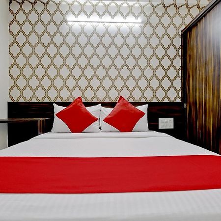 Oyo Flagship Varcity Pearl Near Nexus Mall Koramangala Bangalore Ngoại thất bức ảnh